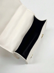 Mädchen-Tasche, Perlenzauber, elegante Kindertasche, gesteppte Tasche, Perlen-Accessoire, Mädchen-Mode, klassische Kindertasche, sichere Kindertasche, Mädchen-Geschenk, festliche Tasche für Mädchen