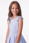 Kleid Harper in Hellblau – Oberteil mit rundem Ausschnitt und Schulterschleifen – Vorderansicht