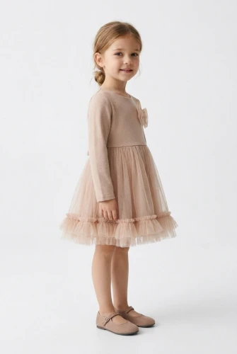 Festliches Tüllkleid Iga für Mädchen in Beige – mit langen Ärmeln und Zierschleife, zur Familienfeier