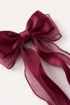 Haarspange mit Schleife in Bordeaux – Satinschlaufen und durchscheinender Organza – Nahaufnahme